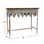 Mesa de sofá de madera con borde festoneado y metal con acabado de zinc