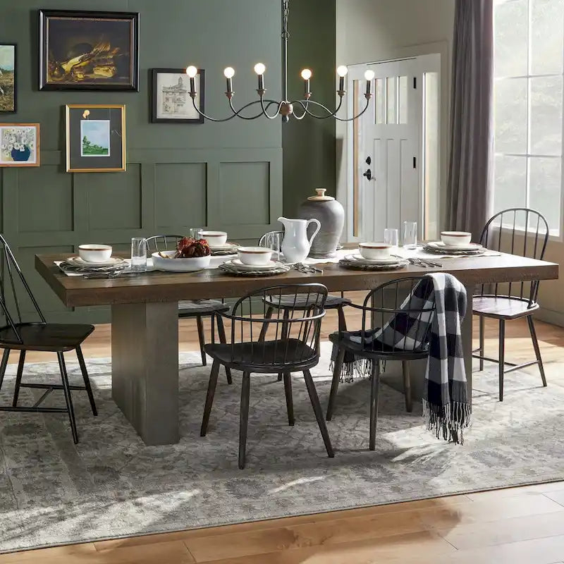 Mesa de comedor de madera recuperada y hormigón